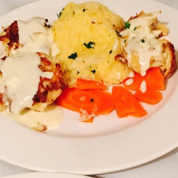 Clifford's Restaurant - Amazing crab cakes - New American Near Me - Evans City, Pennsylvania Clifford's Restaurant - Amazing crab cakes - New American Near Me - Evans City, Pennsylvania