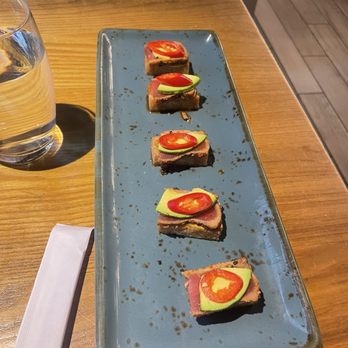 wagamama - midtown - Crispy rice ahi - Asian Fusion Near Me - New York, New York