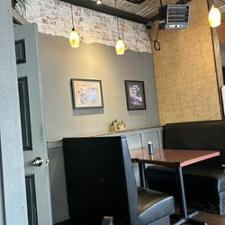 Chelan Teriyaki - Seating.