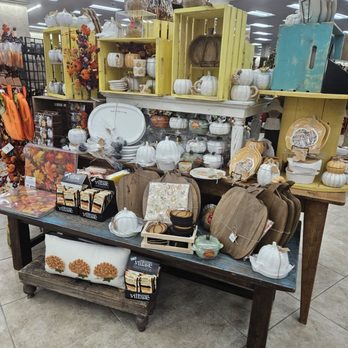 Buc-ee’s - Gas Stations Near Me - Florence, South Carolina