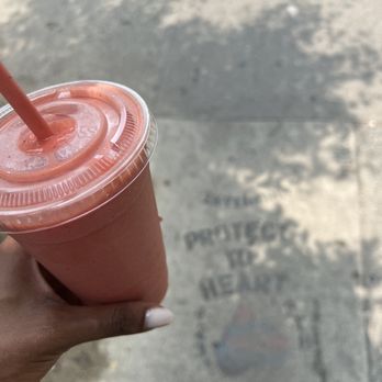 Veggies Natural Juice Bar - a hand holding a smoothie - Juice Bars & Smoothies Near Me - Brooklyn, New York Veggies Natural Juice Bar - a hand holding a smoothie - Juice Bars & Smoothies Near Me - Brooklyn, New York