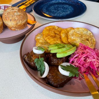 kann - Griyo twice cooked pork - Caribbean Near Me - Portland, Oregon kann - Griyo twice cooked pork - Caribbean Near Me - Portland, Oregon