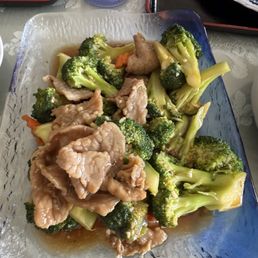 Brocolli and beef take out and served it at home Brocolli and beef take out and served it at home