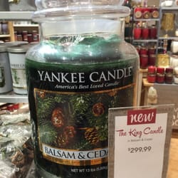 Yankee Candle - That's a big candle!