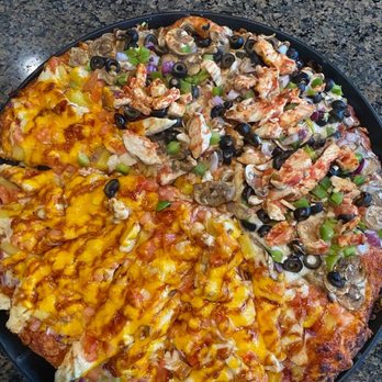 Fultano's Pizza - Fresh pizza! Half BBQ/Halg Veggies with chicken - Pizza Near Me - Clatskanie, Oregon