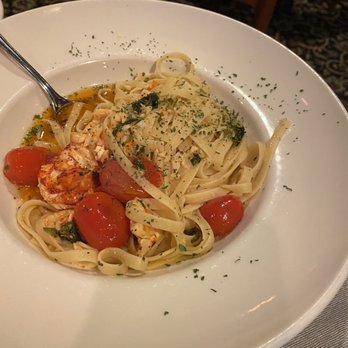 Galyn's - Seafood Fettuccine - Seafood Near Me - Bar Harbor, Maine Galyn's - Seafood Fettuccine - Seafood Near Me - Bar Harbor, Maine