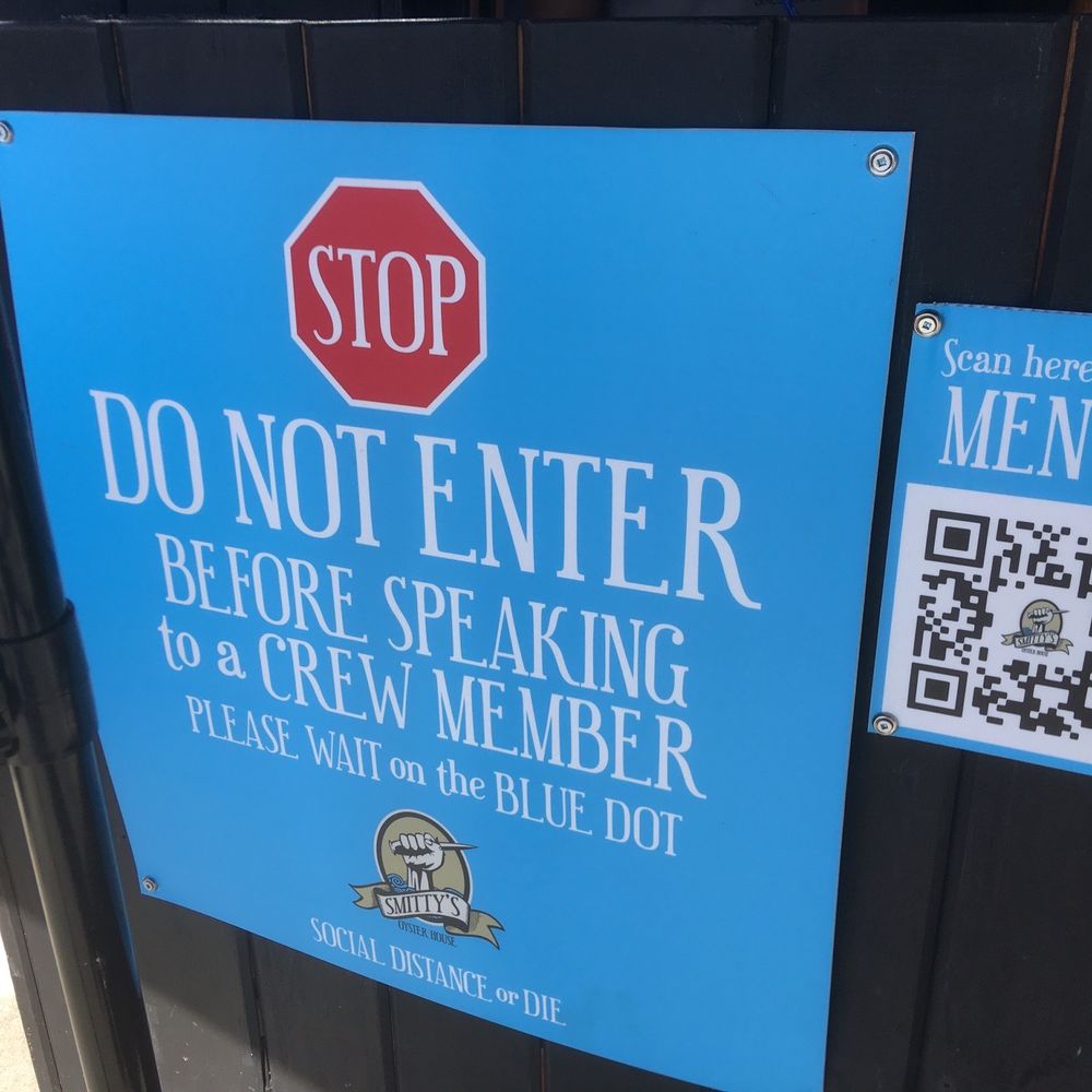 Smitty's Oyster House - Seafood Near Me - Lower Gibsons, British Columbia