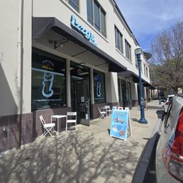 Located off of this small side street in downtown. Located off of this small side street in downtown.