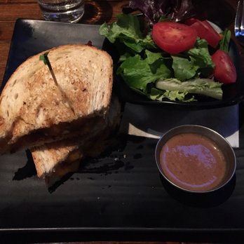 The Underground Tap & Grill - Pubs Near Me - Edmonton, Alberta