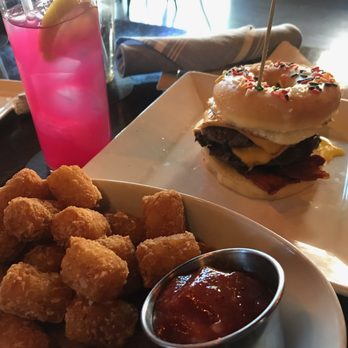 Bosscat Kitchen & Libations - Donut burger, tots, prickly pear lemonade - New American Near Me - Houston, Texas Bosscat Kitchen & Libations - Donut burger, tots, prickly pear lemonade - New American Near Me - Houston, Texas
