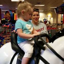 Chuck E. Cheese