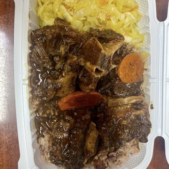 Irie Jerk - Oxtail stew plate, great portion! I could not finish it all in one sitting. - Caribbean Near Me - Honolulu, Hawaii Irie Jerk - Oxtail stew plate, great portion! I could not finish it all in one sitting. - Caribbean Near Me - Honolulu, Hawaii