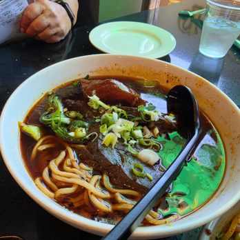 P P Pop - Spicy braised noodle soup with tendon added - Taiwanese Near Me - Monterey Park, California P P Pop - Spicy braised noodle soup with tendon added - Taiwanese Near Me - Monterey Park, California