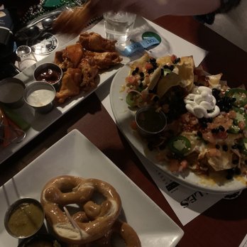 Aces & Ales - Appetizer Pretzels, Nachos & Wings - Sports Bars Near Me - Las Vegas, Nevada Aces & Ales - Appetizer Pretzels, Nachos & Wings - Sports Bars Near Me - Las Vegas, Nevada