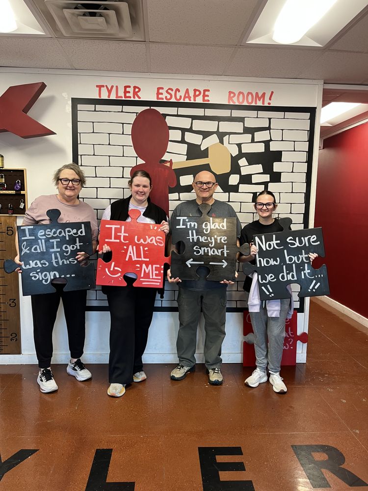 Under Pressure Escape Rooms Logo