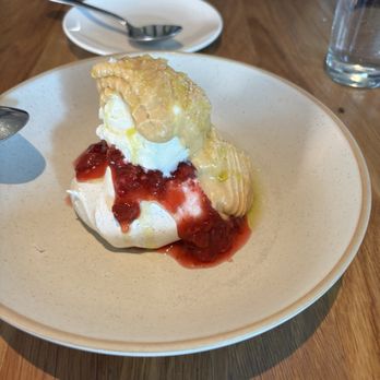 Bridgette Bar - Pavlova dessert - order if you like caramel - Bars Near Me - Canmore, Alberta