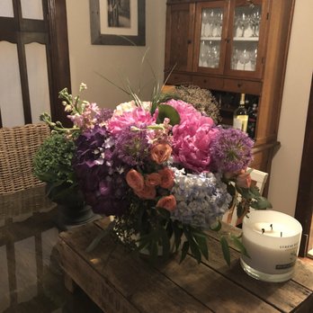 Buds Florist - Buds Florals never disappoints!!!!! Another stunning arrangement I received for Mothers Day. I never write reviews but had to share this!! - Florists Near Me - Staten Island, New York Buds Florist - Buds Florals never disappoints!!!!! Another stunning arrangement I received for Mothers Day. I never write reviews but had to share this!! - Florists Near Me - Staten Island, New York