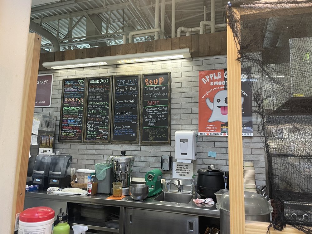 BASIL BANDWAGON NATURAL MARKET Updated August 2024 28 Photos & 40