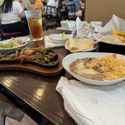 El Cerro Grande Grill - Beef fajitas