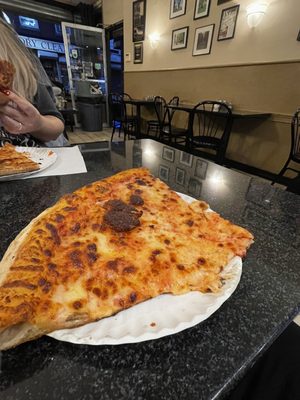 Ernesto's Pizza by null