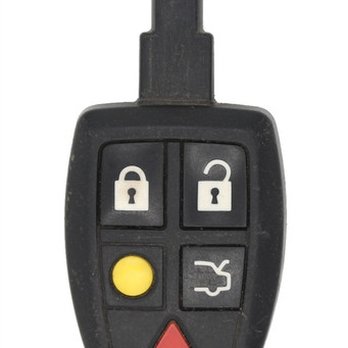 215 Car Keys - Volvo remote key - Keys & Locksmiths Near Me - Dresher, Pennsylvania