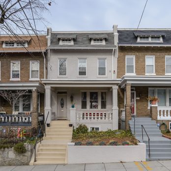 Dawn Pace - Compass Real Estate - Real Estate Agents Near Me - Potomac, Maryland