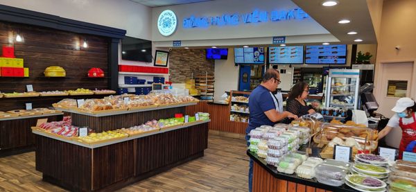 Đông Hưng Viên Bakery by null