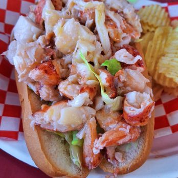 JMK Fish Mart - Lobster Roll made Deluxe - Seafood Near Me - Summerside, Prince Edward Island JMK Fish Mart - Lobster Roll made Deluxe - Seafood Near Me - Summerside, Prince Edward Island