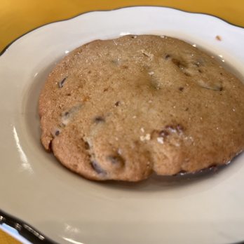 Yellow Vase - Chocolate chip cookie - Mediterranean Near Me - Rolling Hills Estates, California