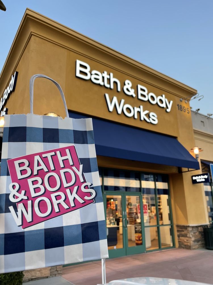 BATH & BODY WORKS - 14 Photos & 11 Reviews - 1931 N. Campus Avenue ...