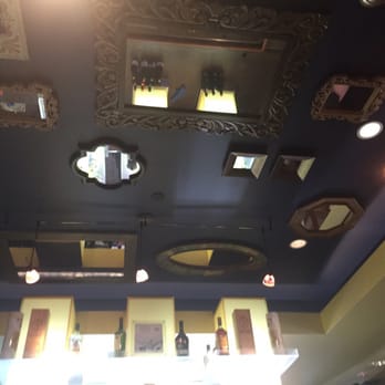 Cowboy Ciao - Talk about a mirrored ceiling.  At an airport restaurant no less! - New American Near Me - Phoenix, Arizona