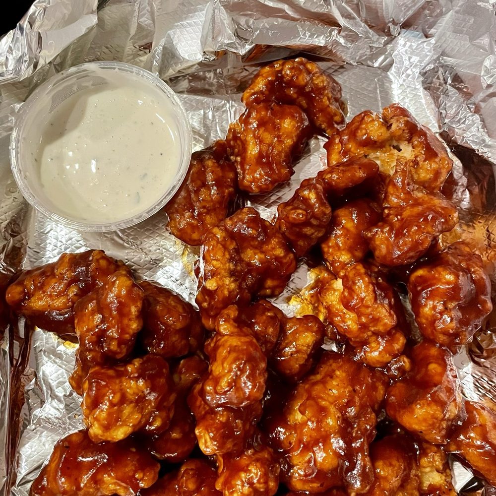 The Dive Food & Spirits - Honey BBQ - American Near Me - Carolina Beach, North Carolina The Dive Food & Spirits - Honey BBQ - American Near Me - Carolina Beach, North Carolina