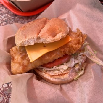 Eats Burgers - Fish sandwich - Burgers Near Me - Fredericksburg, Virginia Eats Burgers - Fish sandwich - Burgers Near Me - Fredericksburg, Virginia