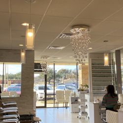 Lee Nails - Beautiful interior
