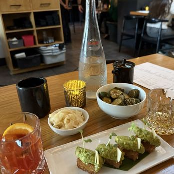 Taisho - Crispy Fried Rice and Avocado - Sushi Bars Near Me - Sherman Oaks, California