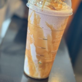 Starbucks - Strawberry crème Frappuccino with caramel drizzle - Coffee & Tea Near Me - Louisville, Kentucky Starbucks - Strawberry crème Frappuccino with caramel drizzle - Coffee & Tea Near Me - Louisville, Kentucky
