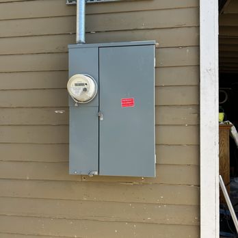 Prompt Electric Service - 200-amp meter main panel. - Electricians Near Me Prompt Electric Service - 200-amp meter main panel. - Electricians Near Me