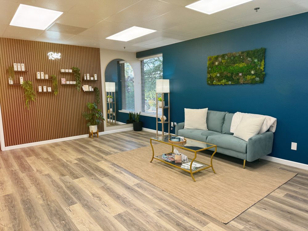 Aqua Scalp Retreat Logo