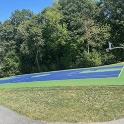 Newton Highlands Playground