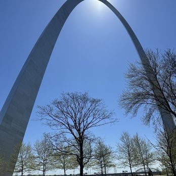 Gateway Arch - The Arch - Landmarks & Historical Buildings Near Me - St. Louis, Missouri
