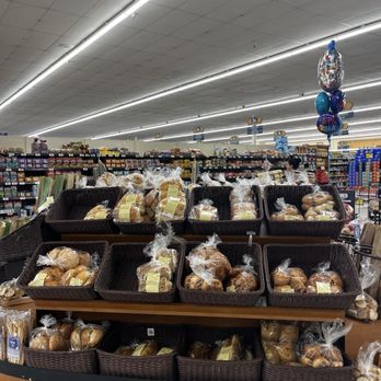 Albertsons - Inside - Grocery Near Me - Santa Maria, California