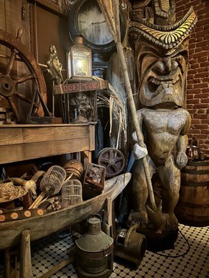 Skull & Crown Trading Co. by null