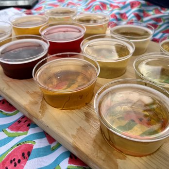 Pennings Farm Cidery - Flight of 12 different cider tastings. Yum! - Cideries Near Me - Warwick, New York Pennings Farm Cidery - Flight of 12 different cider tastings. Yum! - Cideries Near Me - Warwick, New York