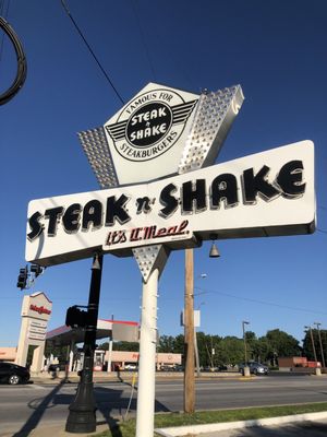 Steak 'n Shake by null