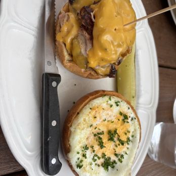 Au Cheval - The burgers are "single" and "double" but the single has two patties and the double four! Come hungry - Bars Near Me - Chicago, Illinois Au Cheval - The burgers are "single" and "double" but the single has two patties and the double four! Come hungry - Bars Near Me - Chicago, Illinois