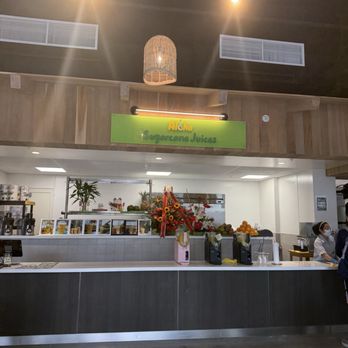 Midtown Eats - Fresh juices and smoothies - Food Court Near Me - Honolulu, Hawaii