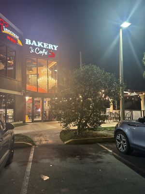 Pinecrest Bakery - Kendall by null
