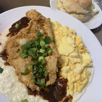 Sax's Joint - Fish and girts - Breakfast & Brunch Near Me - Petaluma, California