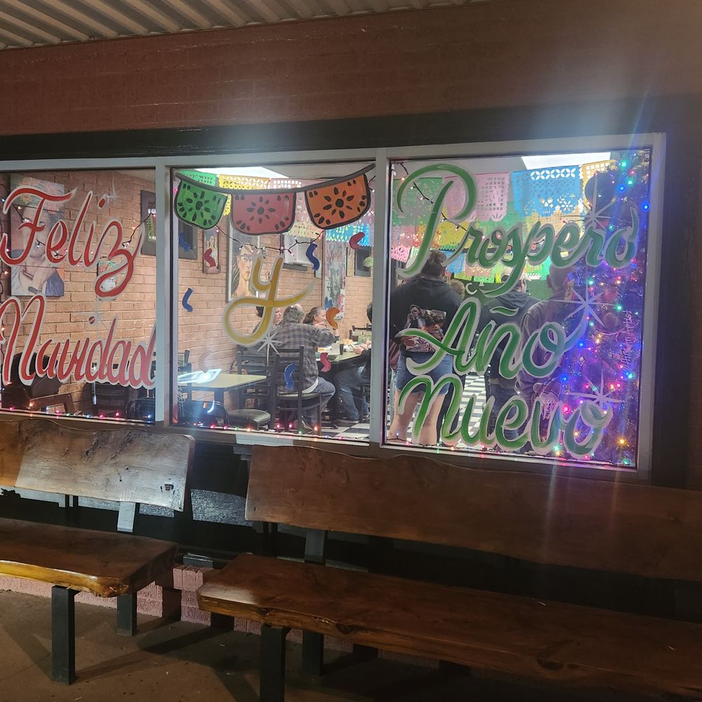 Cilantro Mexican Grill - Christmas Decor - Mexican Near Me - Bryan, Texas Cilantro Mexican Grill - Christmas Decor - Mexican Near Me - Bryan, Texas