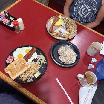 Cactus Cafe - Bottom SSU Eggs, Bacon, Hash and Toast...half biscuit and gravy...Scrambled, Hash, Bacon and half order french toast - American Near Me - White's City, New Mexico Cactus Cafe - Bottom SSU Eggs, Bacon, Hash and Toast...half biscuit and gravy...Scrambled, Hash, Bacon and half order french toast - American Near Me - White's City, New Mexico
